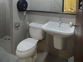 Bamboo U Hostel เชียงใหม่ ภายนอก รูปภาพ